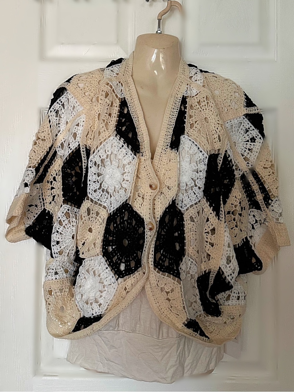 Crochet Hexagon Patchwork Button-Front Carigan - Cream, Black & White